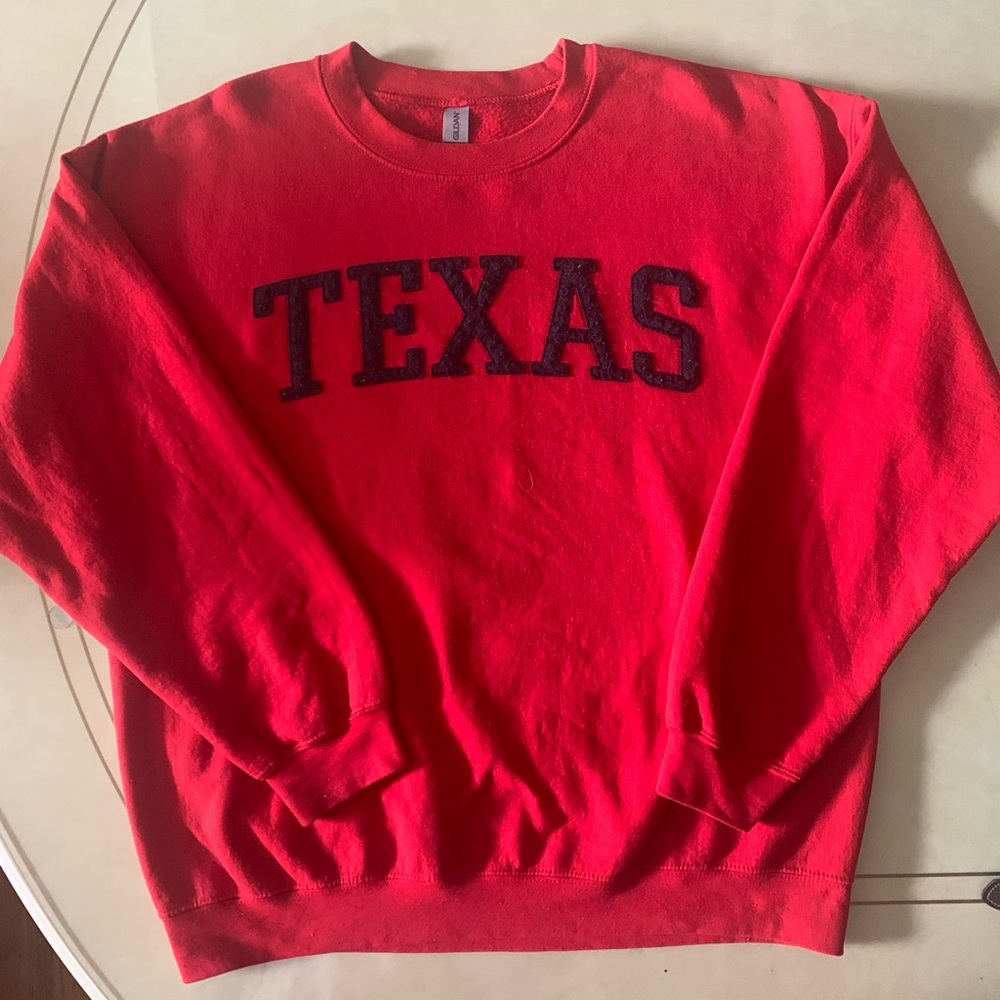 Gildan’s Women’s Sweatshirt - Picture 3 of 16